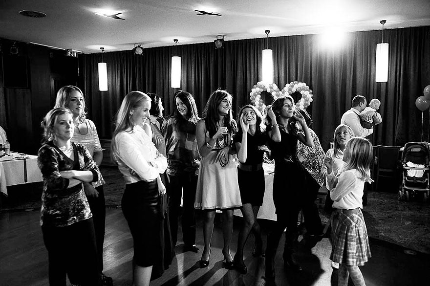 Samo Rovan wedding photographer - wedding guests 04